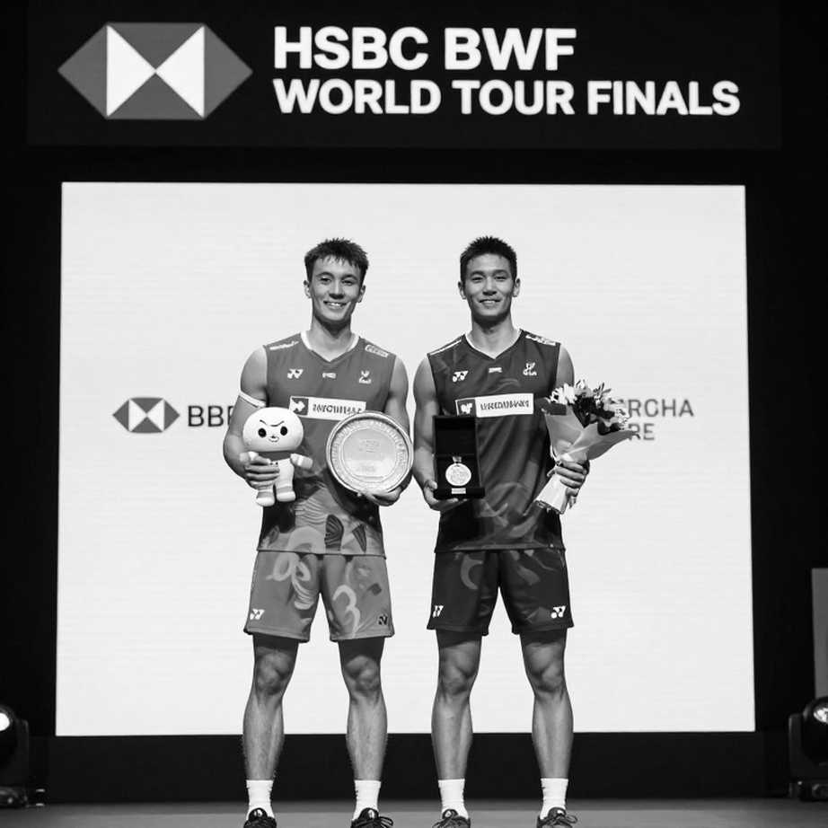 খালি লেজার, ভরা ওয়ালেট: ইস্পোর্টস ট্রান্সফারে ব্লকচেইনের প্রতিশ্রুতি আর হ্যান্ডশেকের হিসাব
