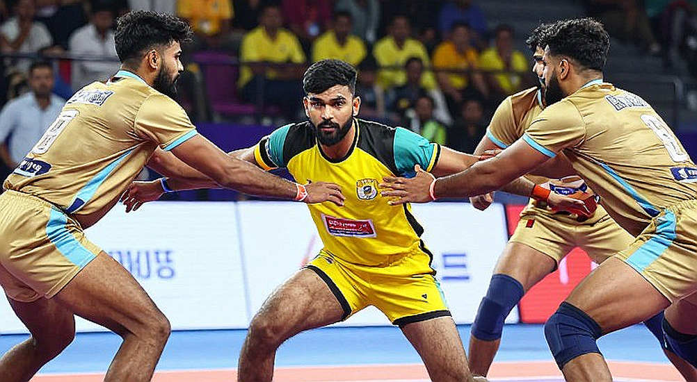 অস্টিনের চ্যাম্পিয়ন্স, একটি ফাঁকা ক্যালেন্ডার আর সাত মিলিয়ন ডলারের হিসাব অস্টিনের চ্যাম্পিয়ন্স, একটি ফাঁকা ক্যালেন্ডার আর সাত মিলিয়ন ডলারের হিসাব