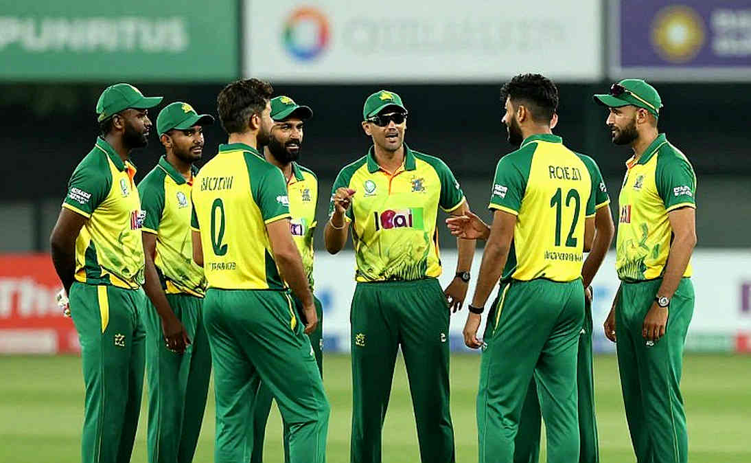হিপ জয়েন্ট, জ্বর আর একটি খালি চেয়ার: আবুধাবিতে বাংলাদেশের আসল পরীক্ষা হিপ জয়েন্ট, জ্বর আর একটি খালি চেয়ার: আবুধাবিতে বাংলাদেশের আসল পরীক্ষা