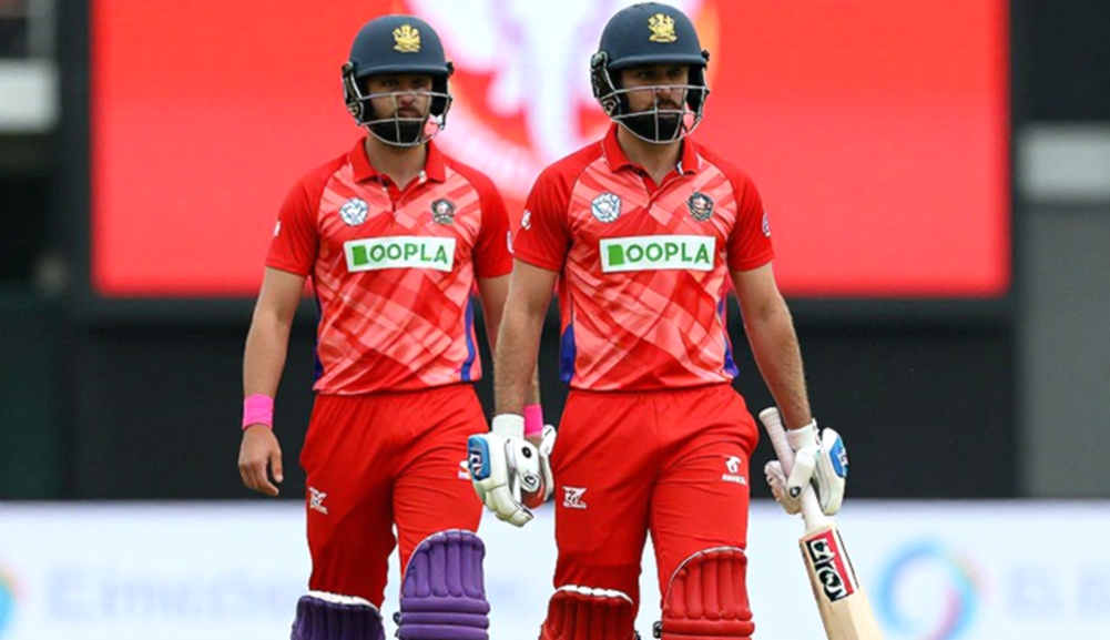 নয় বছরের নীরবতা, ২২৫ বল আর এক বাবার হাততালি: ক্রিকেট সেন্ট্রালে অলি ডেভিসের ২৫৩ নয় বছরের নীরবতা, ২২৫ বল আর এক বাবার হাততালি: ক্রিকেট সেন্ট্রালে অলি ডেভিসের ২৫৩