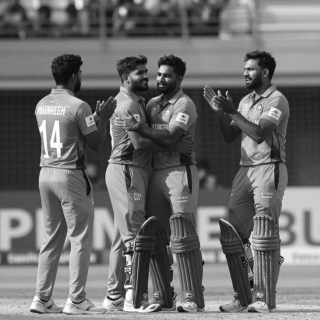 অ্যালান বর্ডার ফিল্ডের টস-ধাঁধা: শিশির, স্পিন আর একটি অসম্পূর্ণ স্কোরকার্ডের পাঠ
