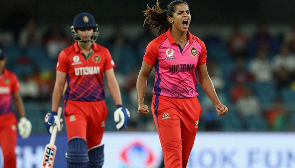 ৯৯ রানের ব্যবধানটা মিথ্যা বলে: বাংলাদেশের সংকট ২৭২-এ নয়, ৩৪তম ওভারে